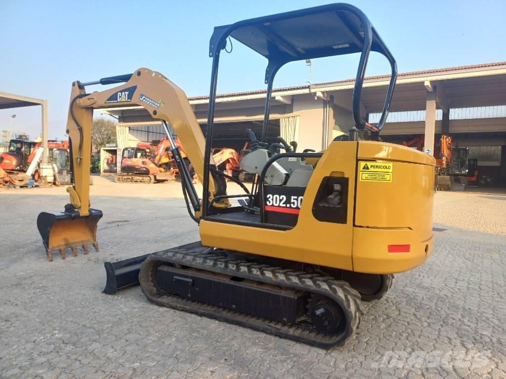 CAT 302.5 Miniescavatori