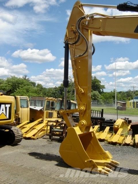 CAT 320 Escavatori cingolati