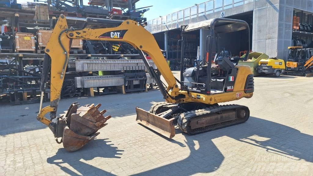 CAT 302.5 Miniescavatori