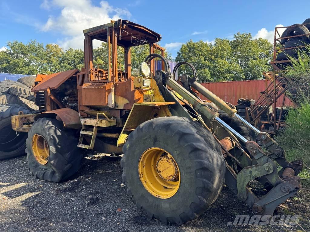 Volvo L 120 B Pale gommate