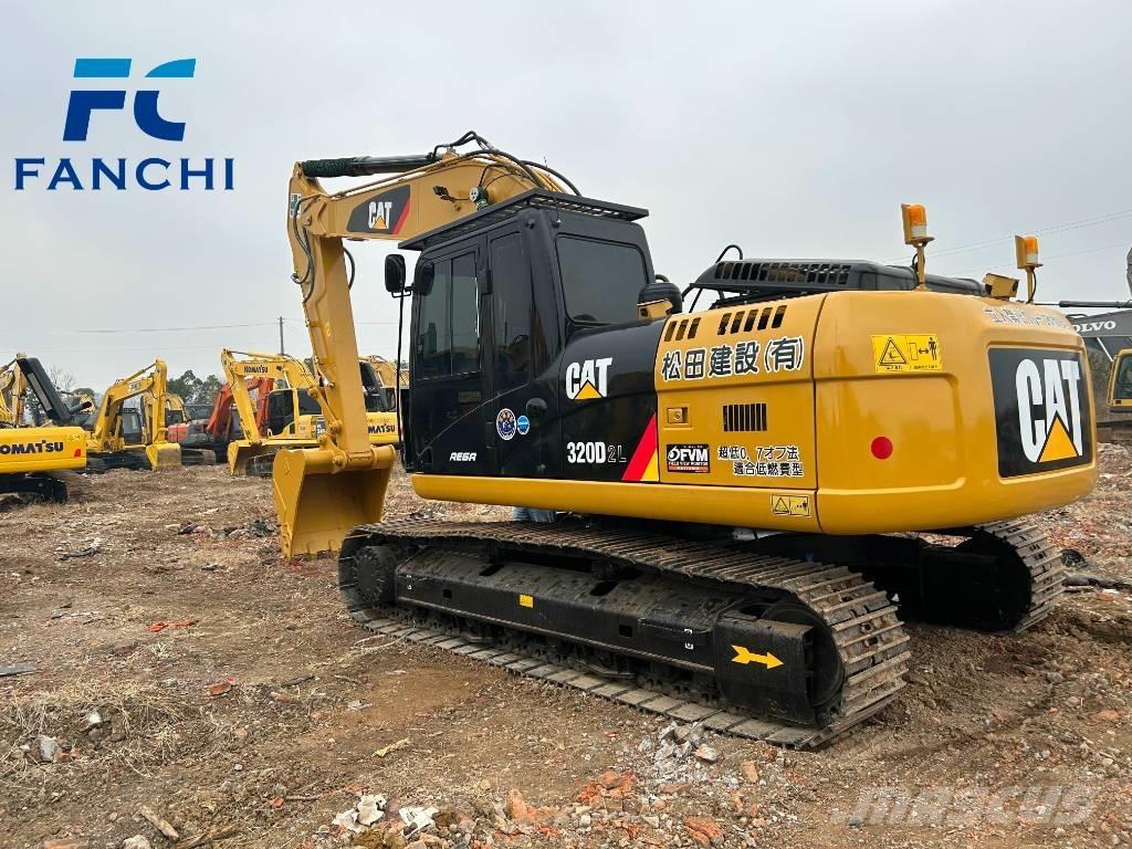 CAT 320d2 Escavatori cingolati