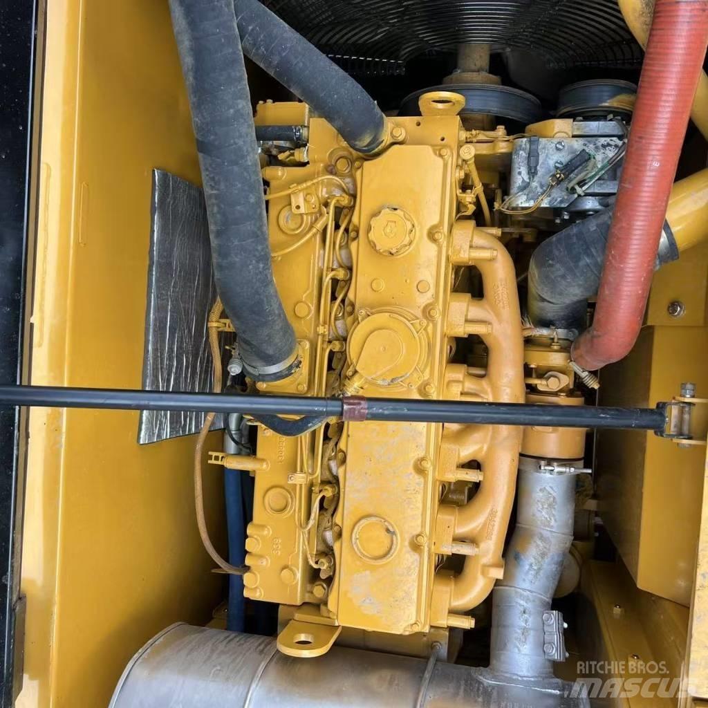 CAT 320 D2 Escavatori cingolati