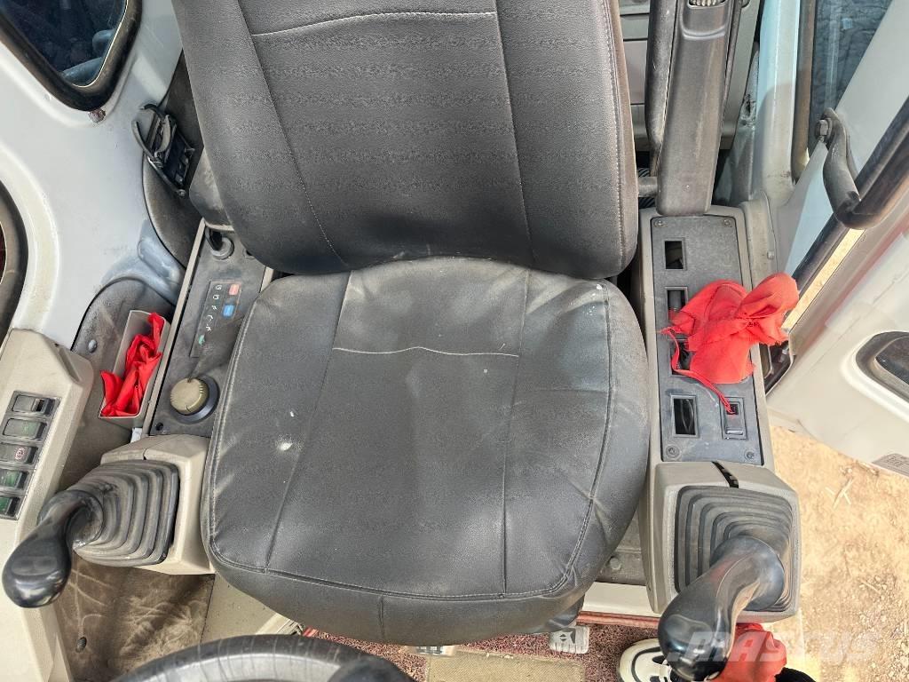 Doosan DH 150 W-7 Escavatori gommati