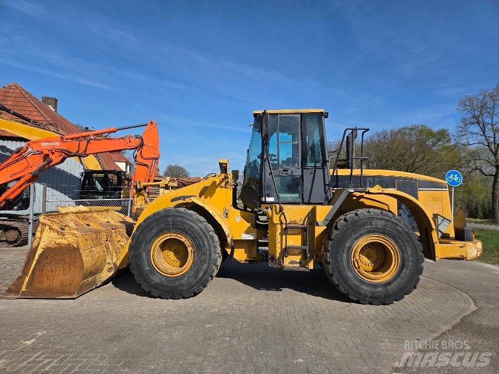 CAT 950G Pale gommate