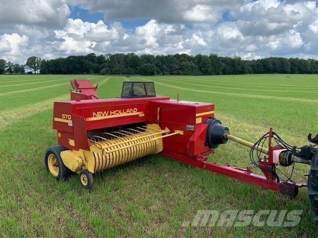 New Holland 570 Presse quadre
