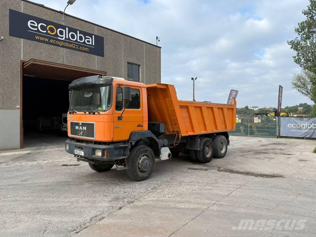 MAN 33.403 Camion ribaltabili