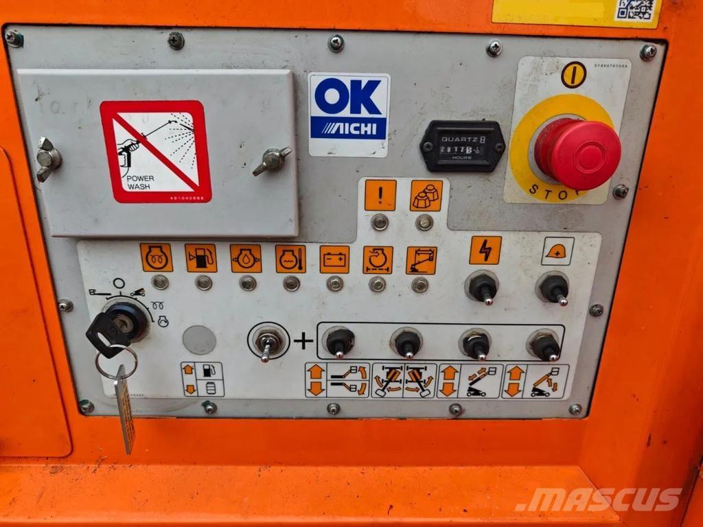 Aichi SR 21 AJ Piattaforme a braccio telescopico