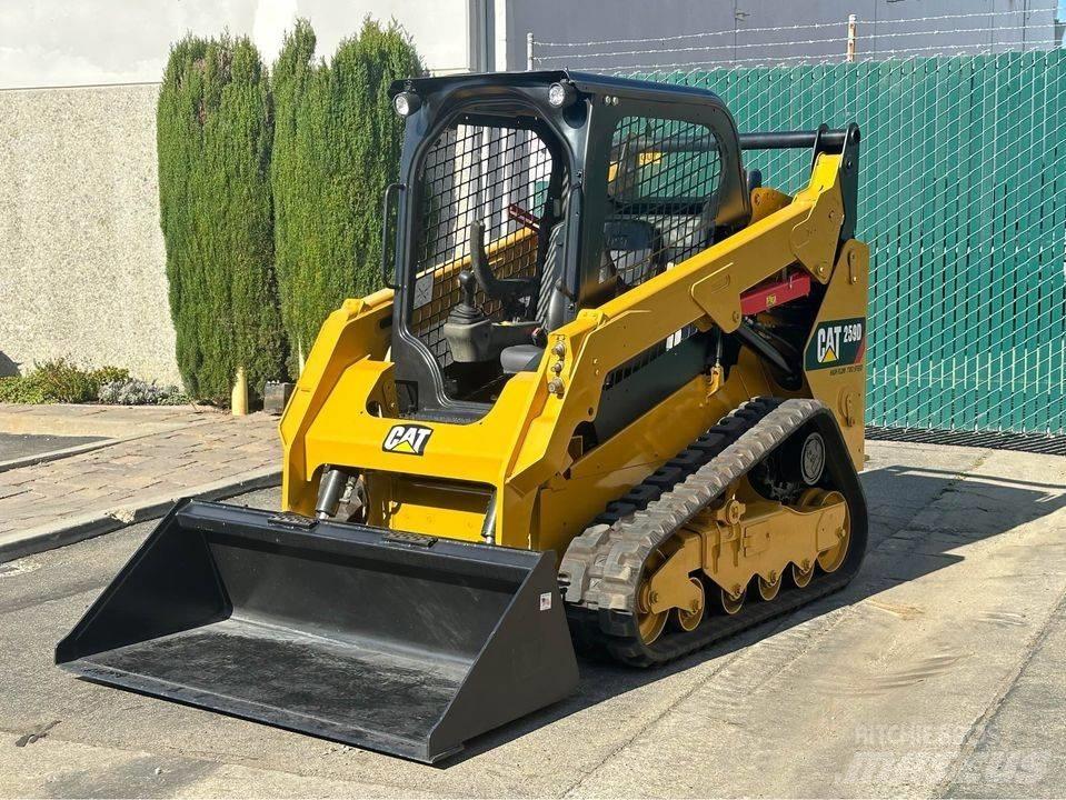 CAT 259 D Mini Pale Gommate