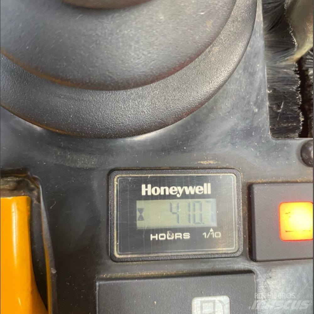 JCB 8008 Miniescavatori