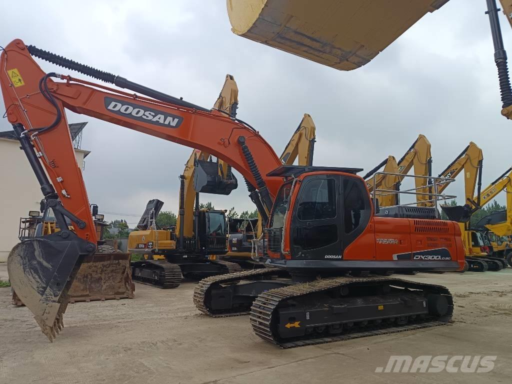 Doosan DX 300 LC Escavatori cingolati