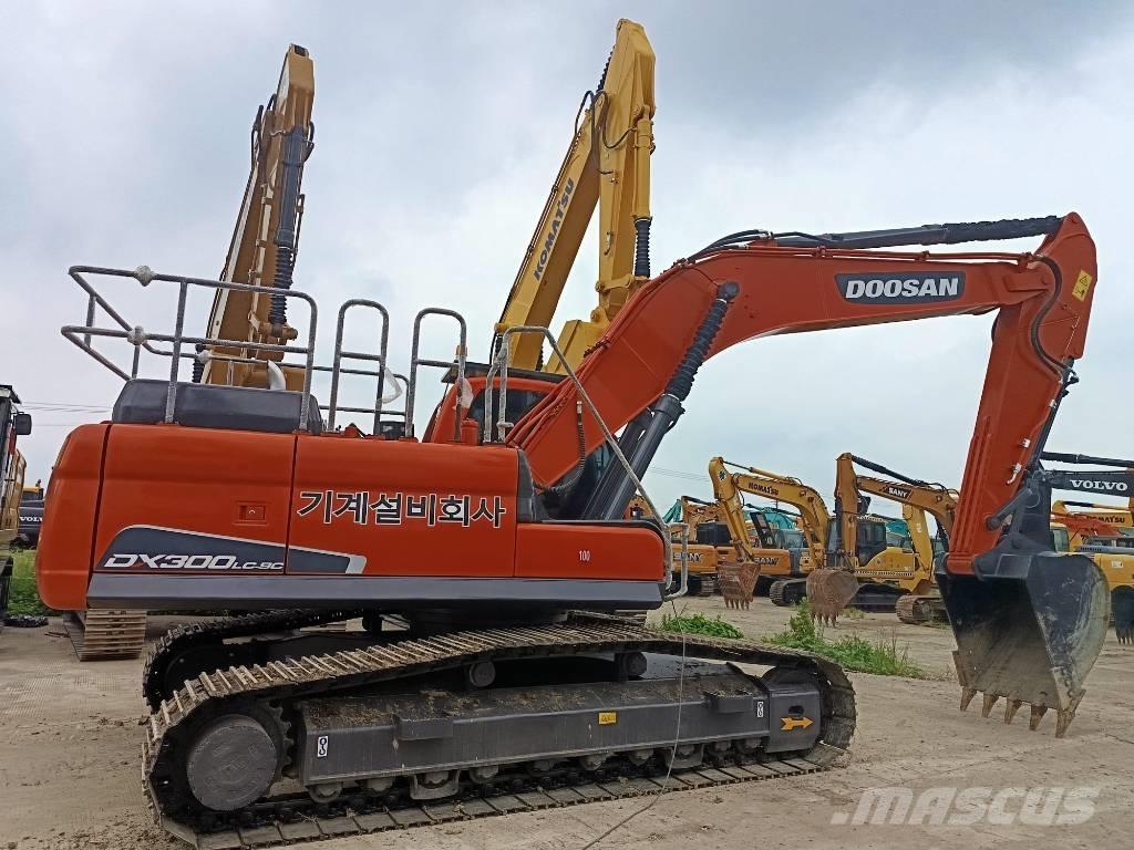 Doosan DX 300 LC Escavatori cingolati