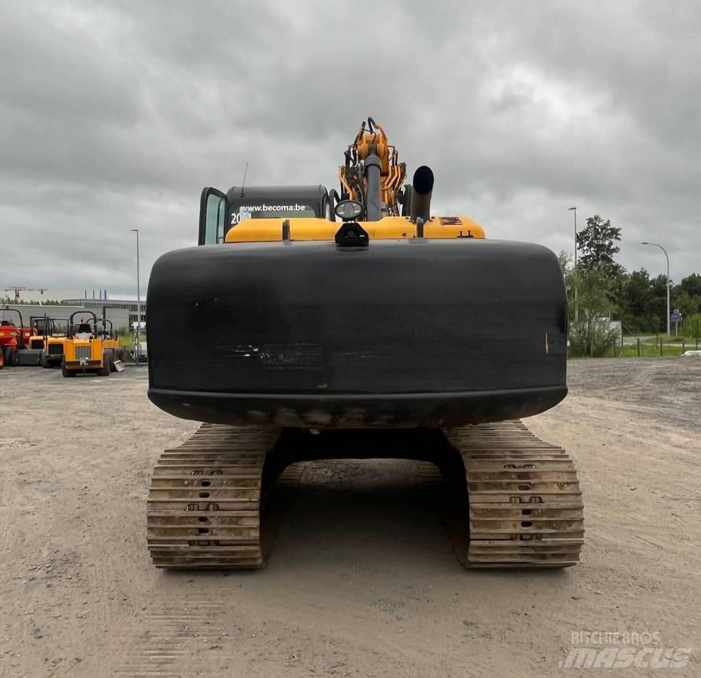 JCB JS 220 Escavatori cingolati