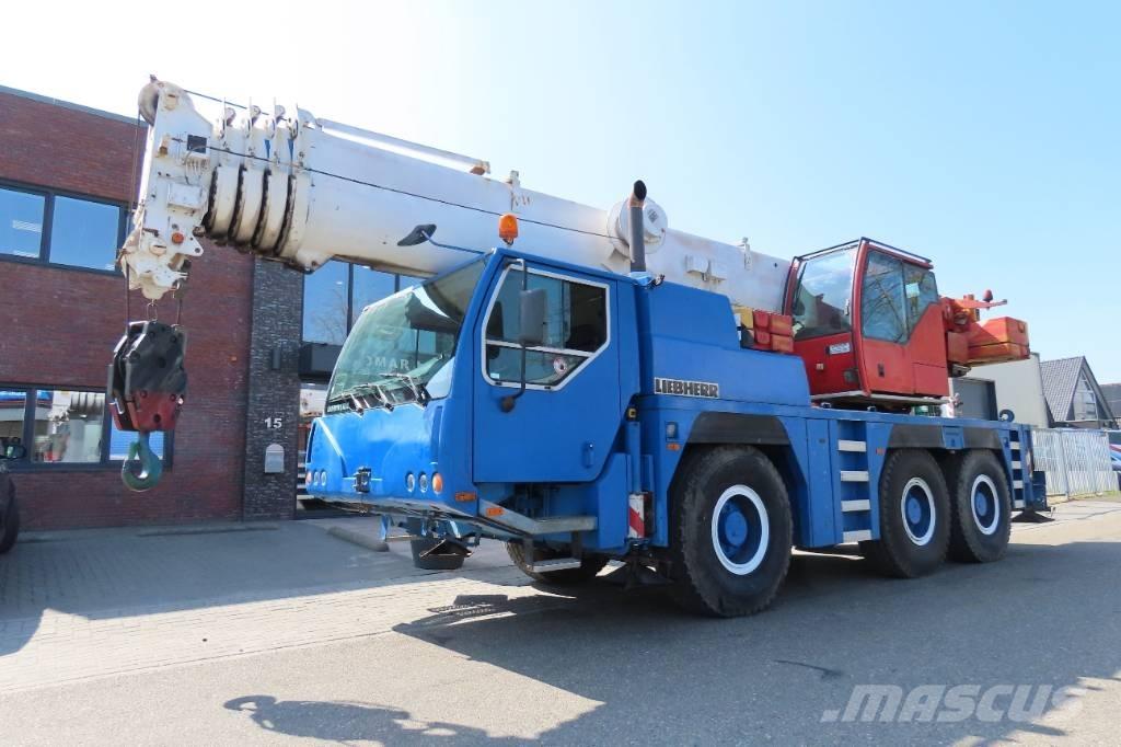 Liebherr LTM 1055-1 Gru per tutti i terreni