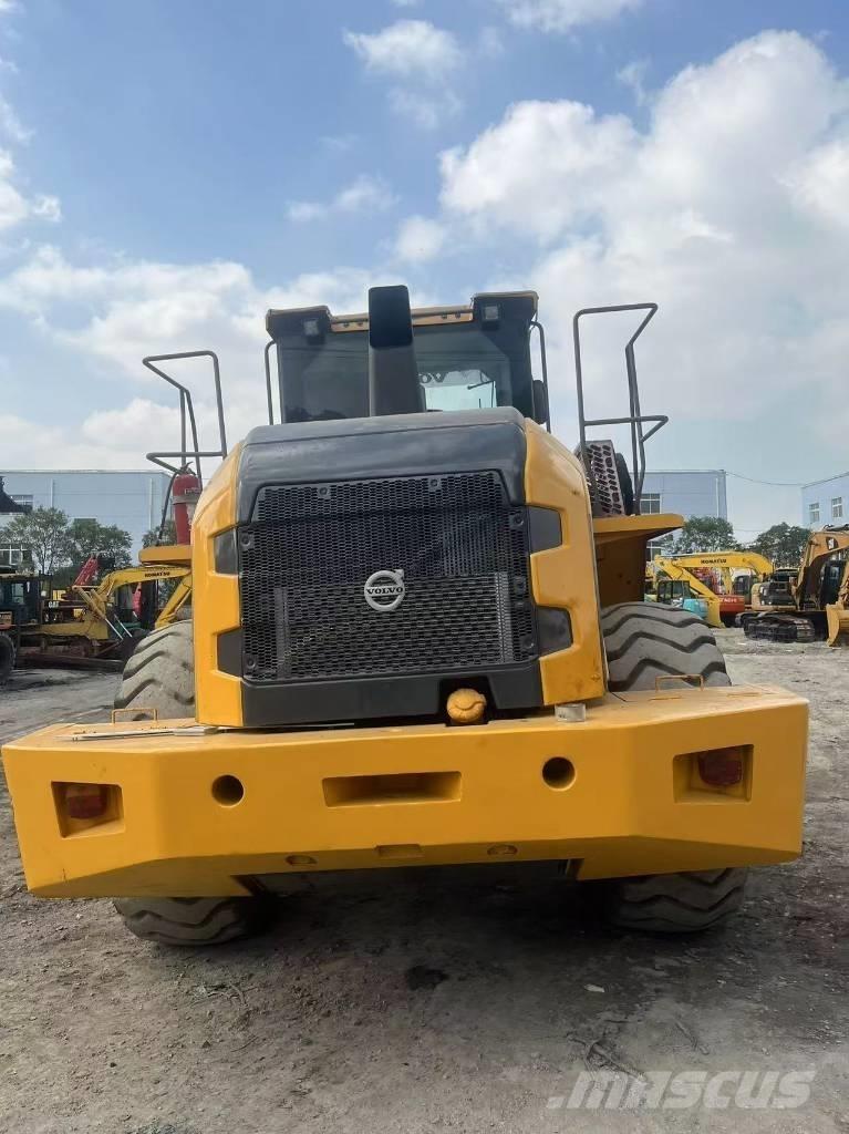 Volvo L 105 Pale gommate