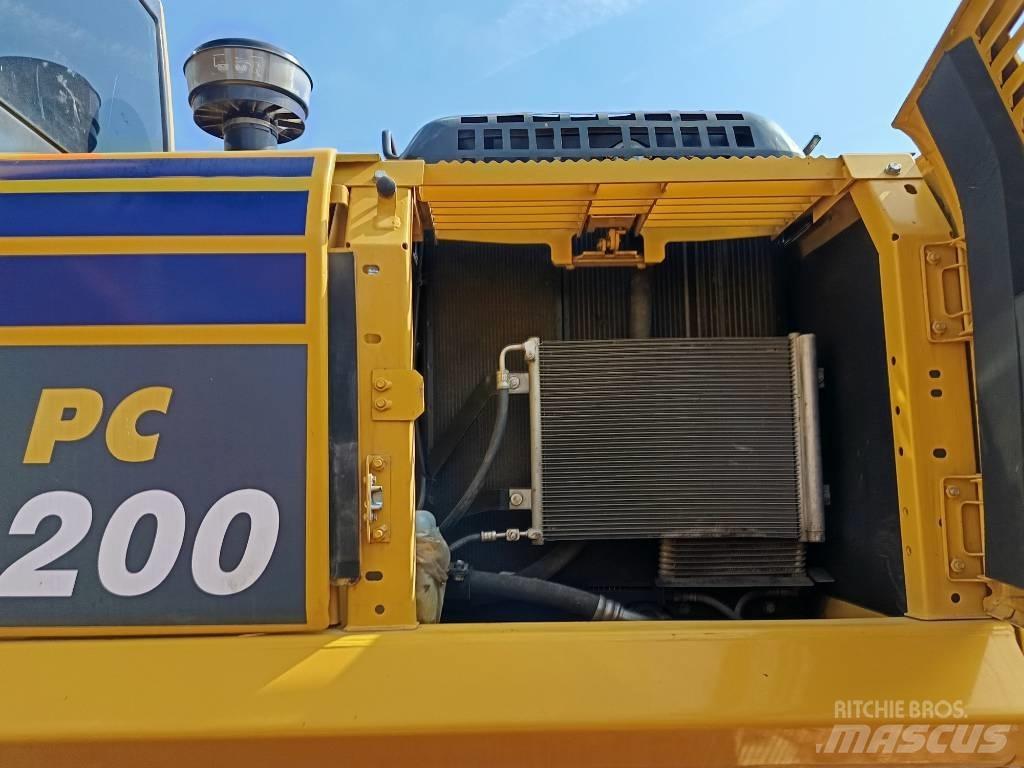 Komatsu PC200 Escavatori medi 7t - 12t