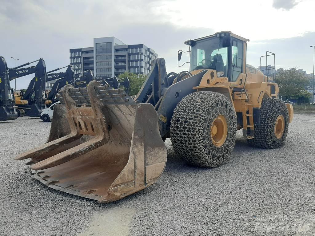 Volvo BM L220H Pale gommate