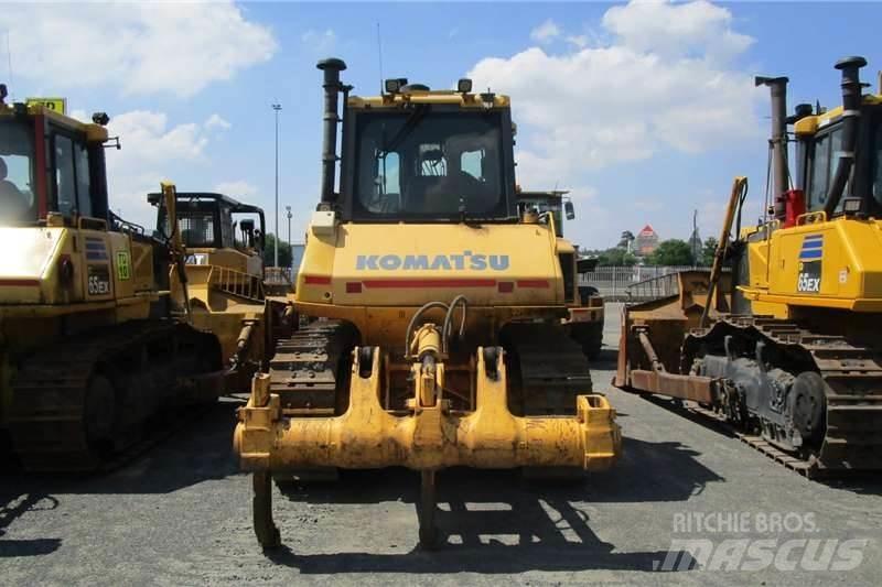 Komatsu D65 EX-16 Dozer cingolati