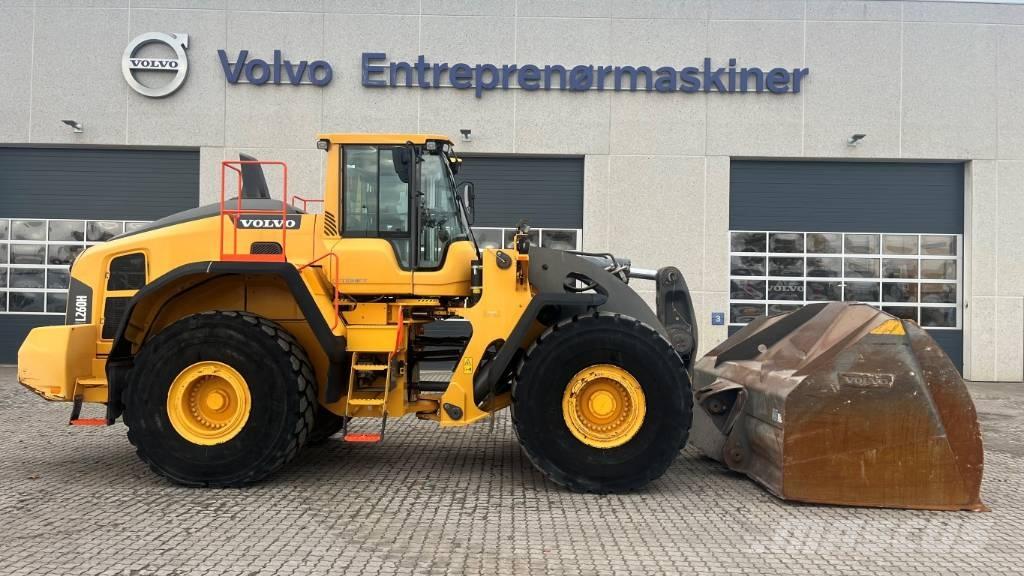 Volvo L260H Pale gommate