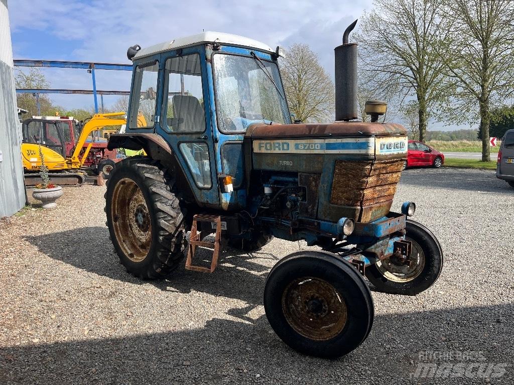 Ford 6700 Trattori