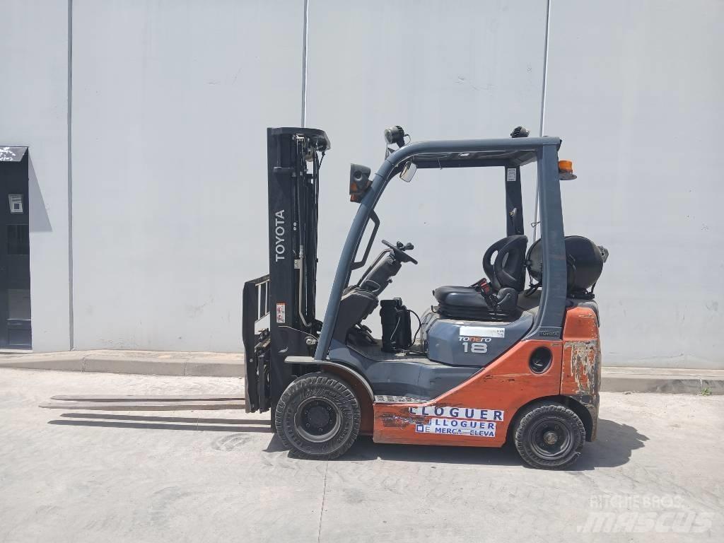Toyota D02-8FG18 Carrelli elevatori GPL
