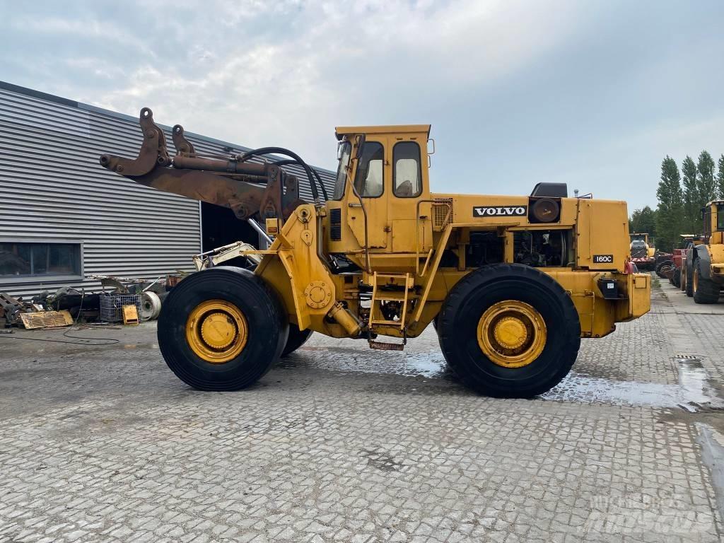 Volvo BM 4600 Pale gommate