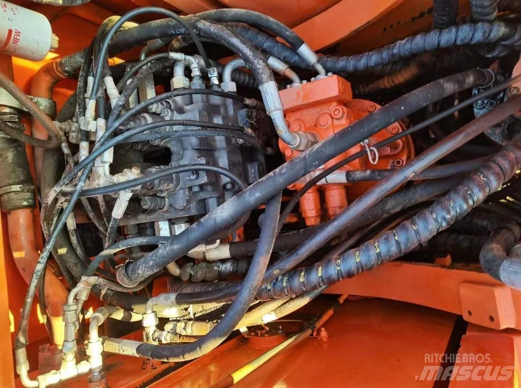 Doosan 150 W-7 Escavatori gommati