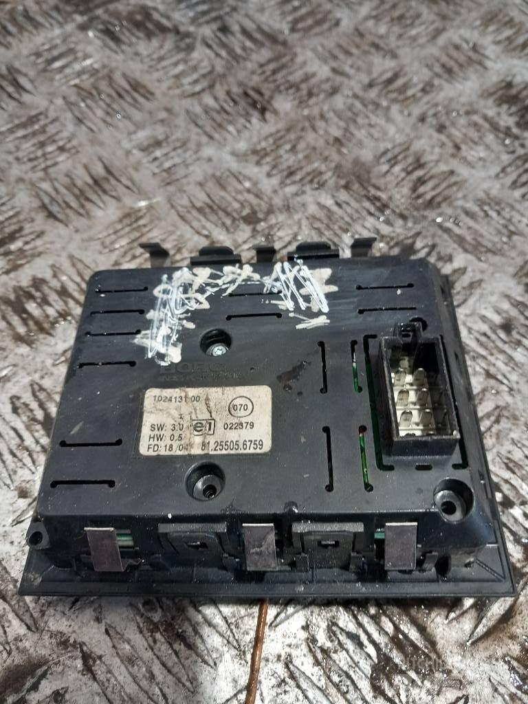 MAN TGA  81255056759 Cabine e interni