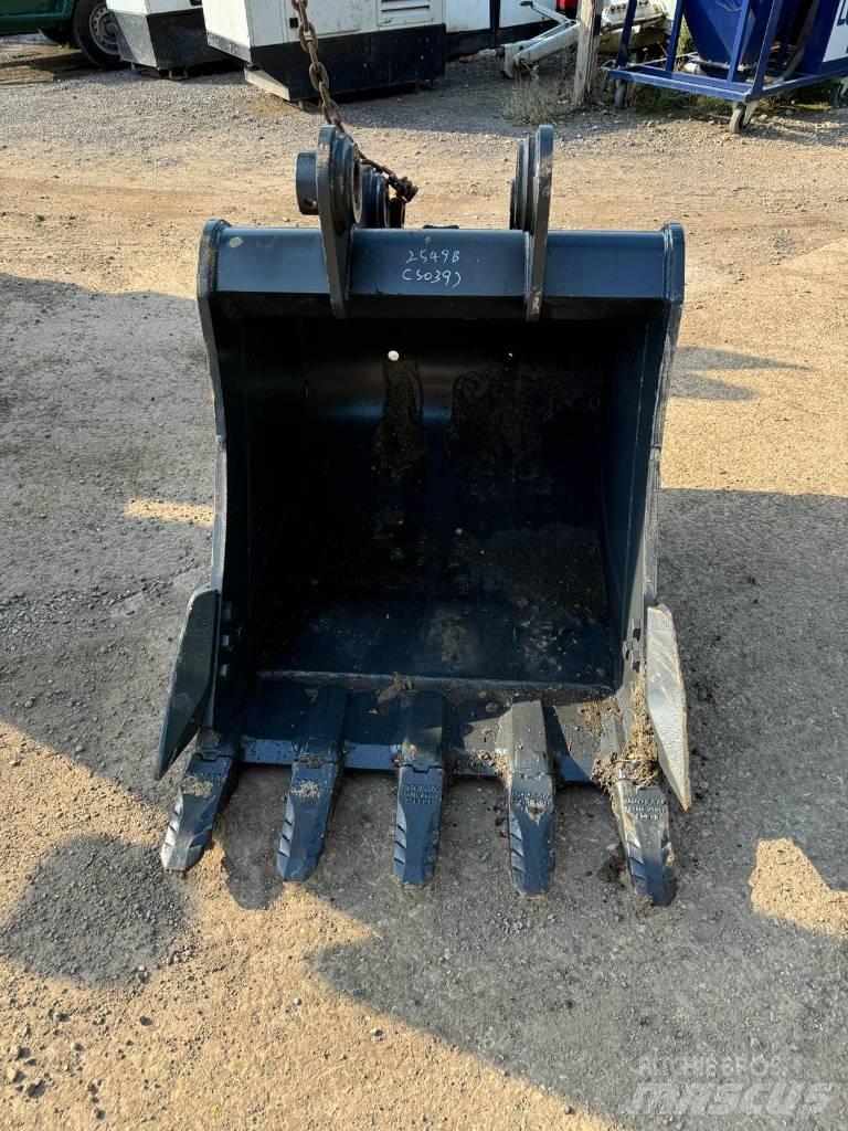 Doosan DX 140 LC Benne