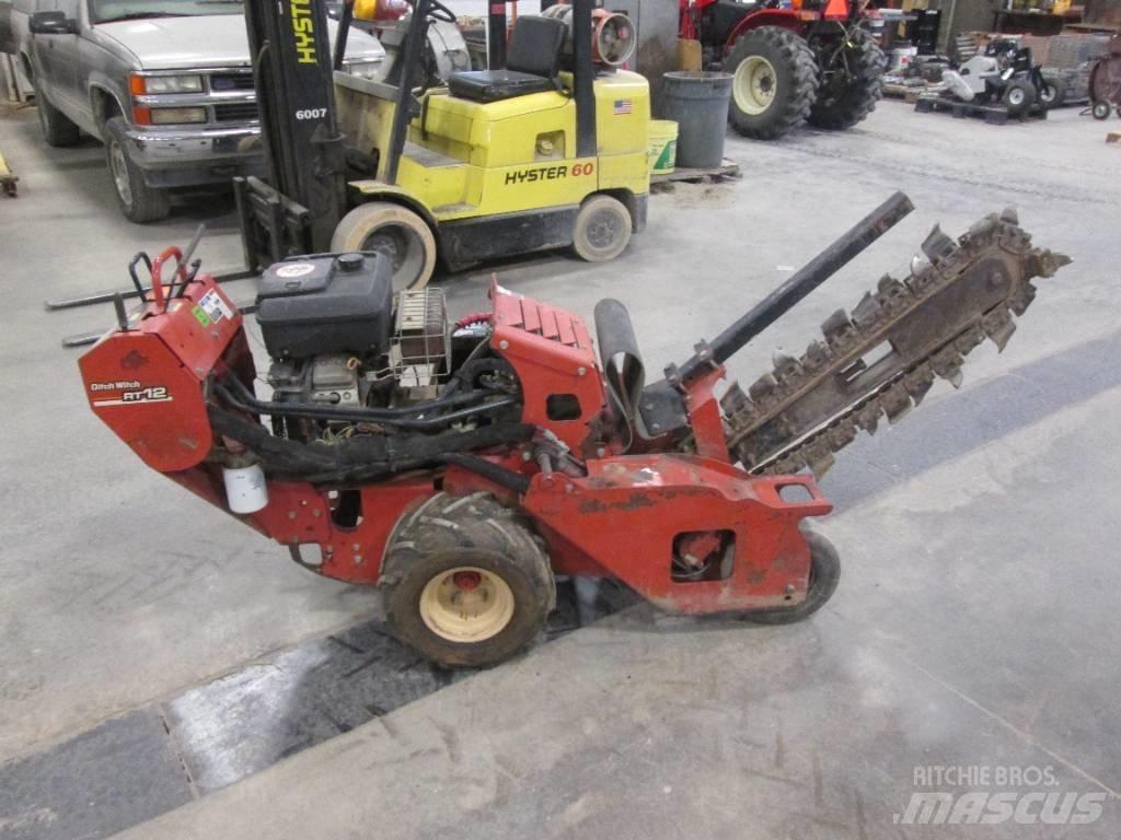 Ditch Witch RT-12 Scavafossi