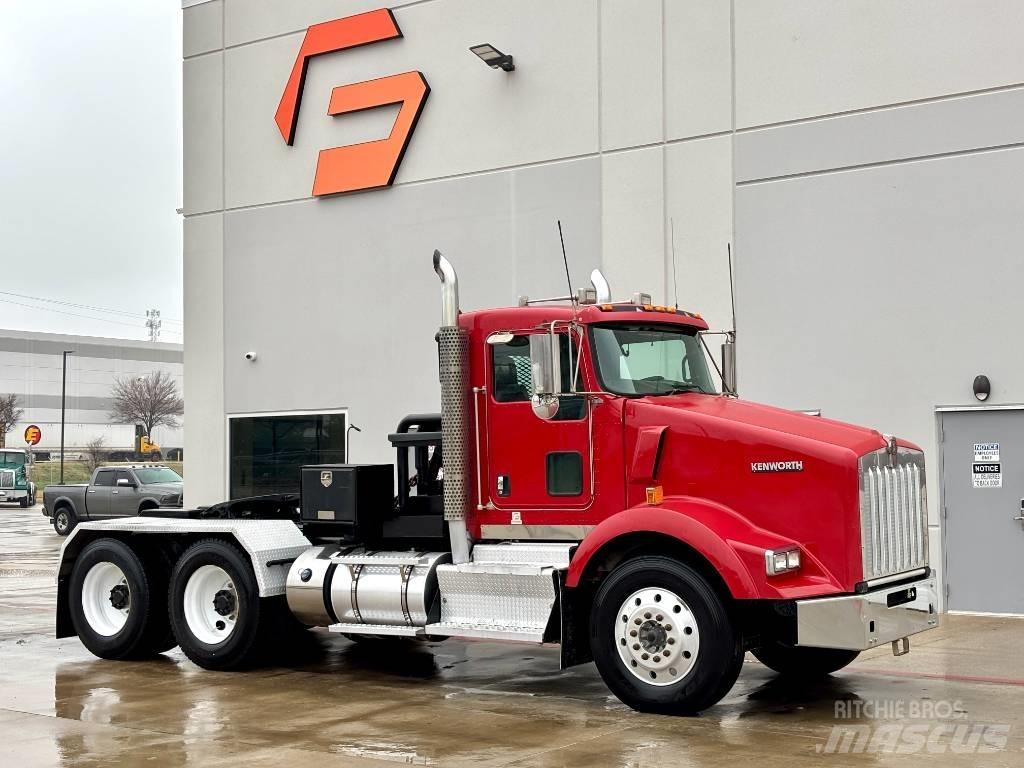 Kenworth T 800 Carroattrezzi