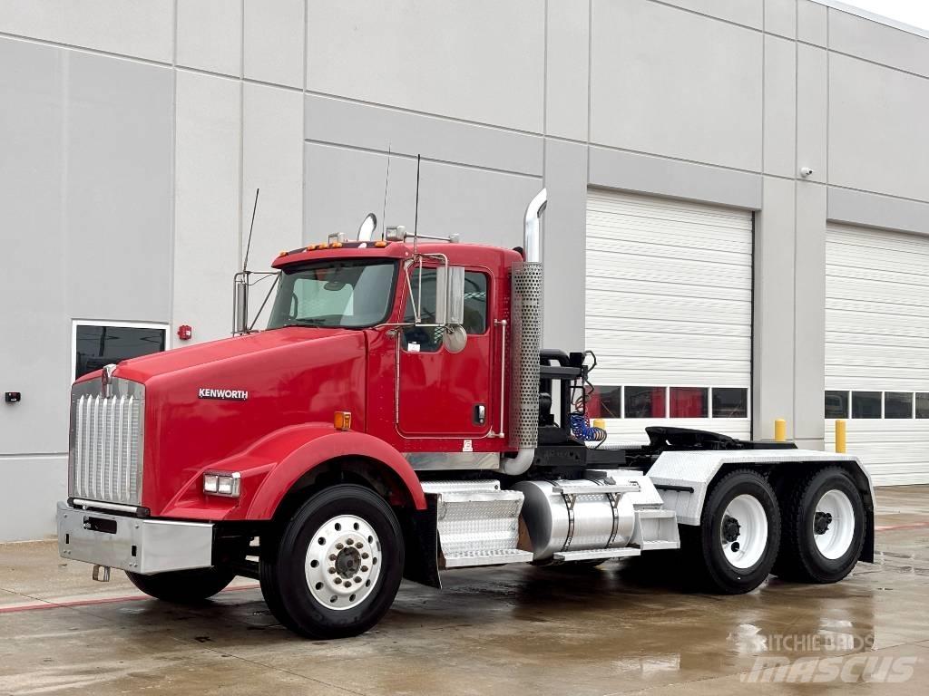 Kenworth T 800 Carroattrezzi