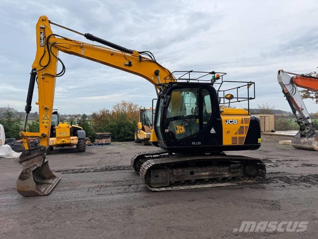 JCB JS 130 LC Escavatori cingolati