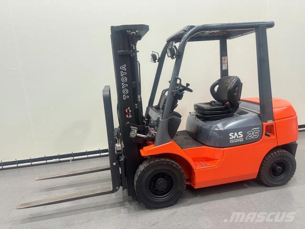 Toyota 02-7 FDF 25 Carrelli elevatori diesel