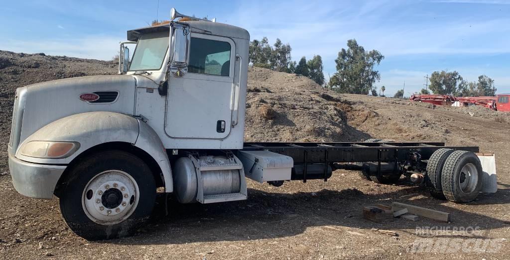 Peterbilt 335 Camion ribaltabili
