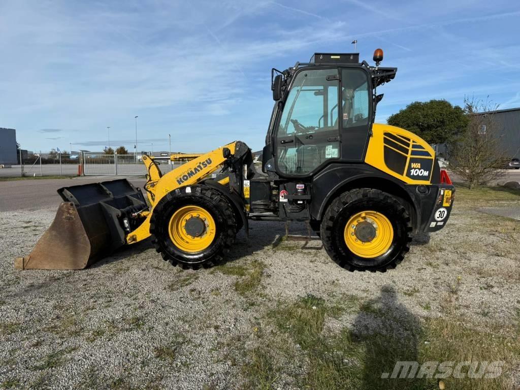 Komatsu WA100 M-7 Pale gommate