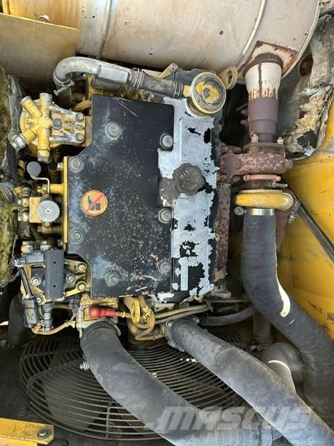 CAT 315 D Movimentazione rifiuti