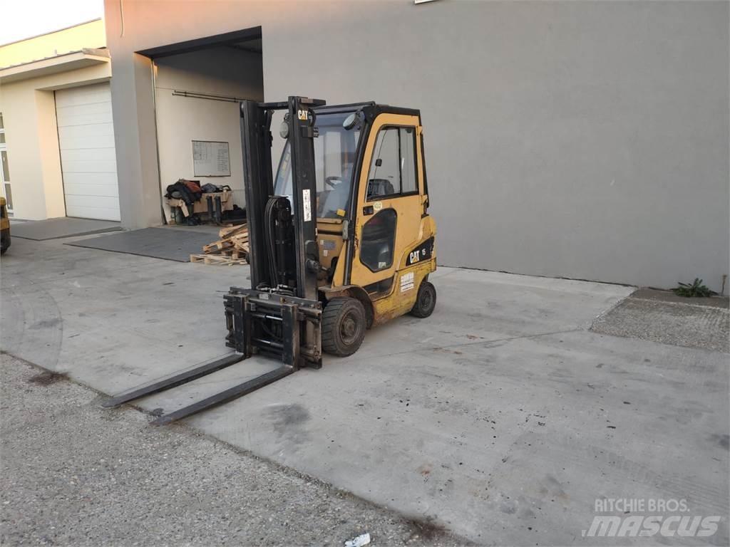 CAT GP15N Carrelli elevatori GPL