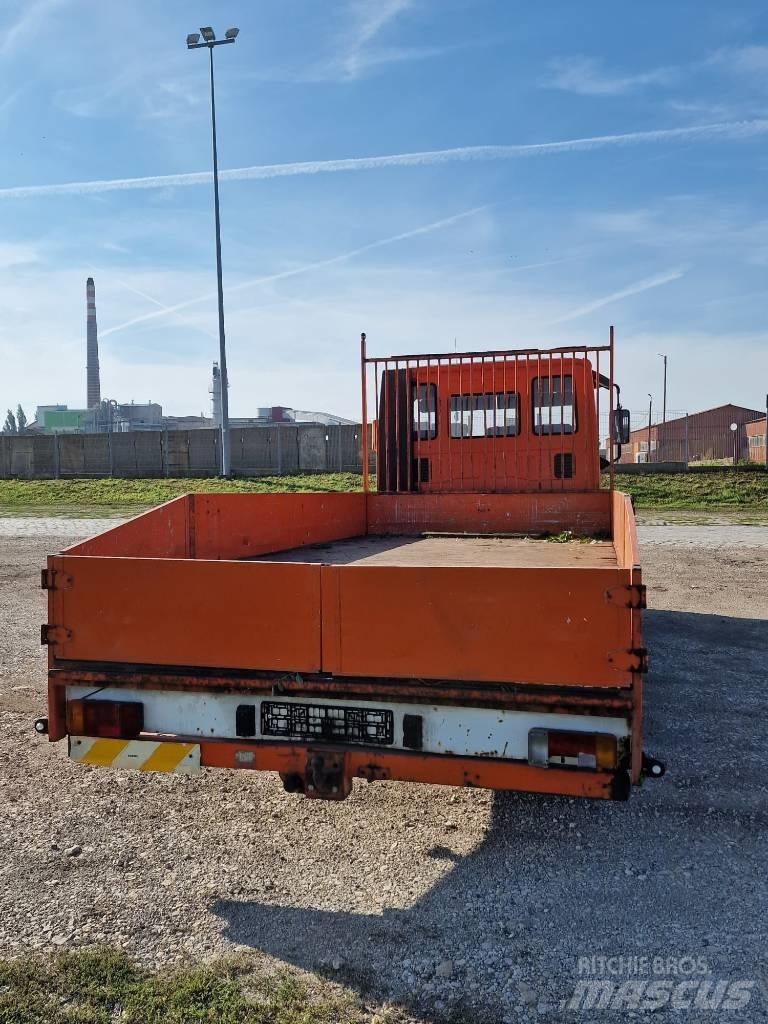 Iveco Eurocargo Camion con sponde ribaltabili