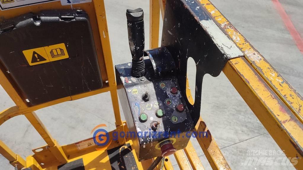 Haulotte Compact 8 Piattaforme a pantografo