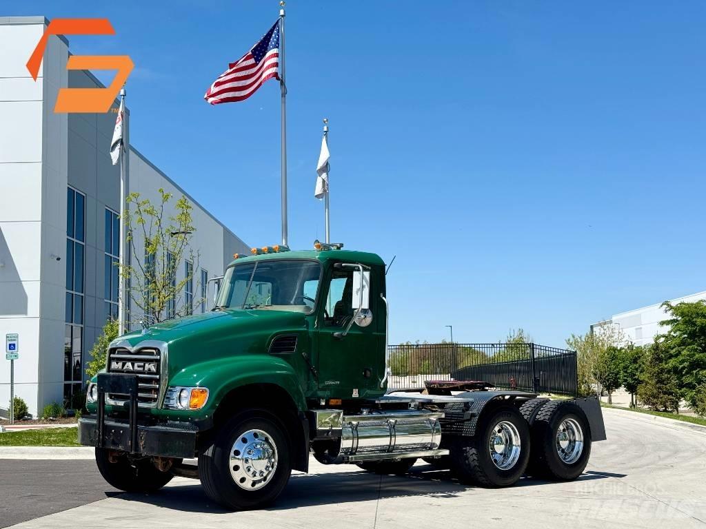 Mack Granite CV713 Motrici e Trattori Stradali