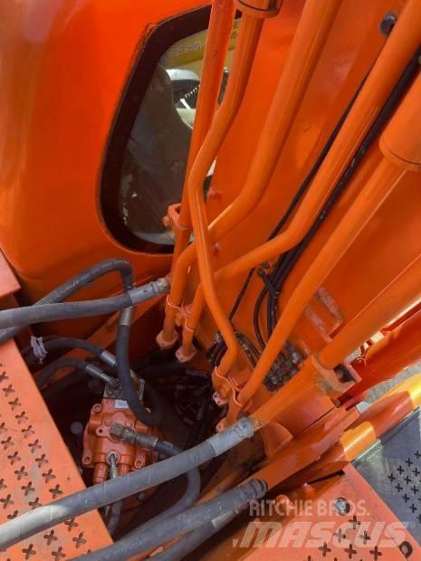 Doosan DX225LC-9C Escavatori cingolati