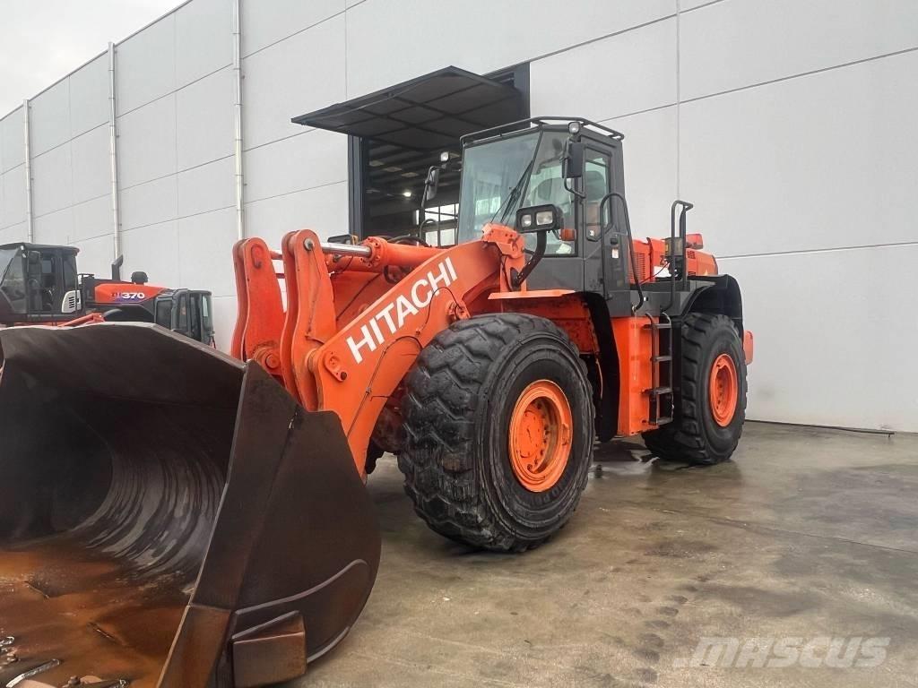 Hitachi ZW 330 Pale gommate