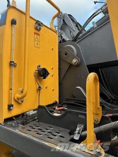 Volvo EW210D MH Movimentazione rifiuti