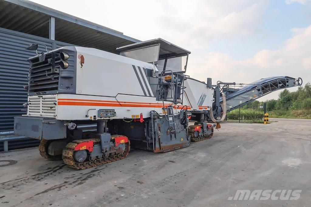 Wirtgen W 250 Fresa a freddo per asfalto