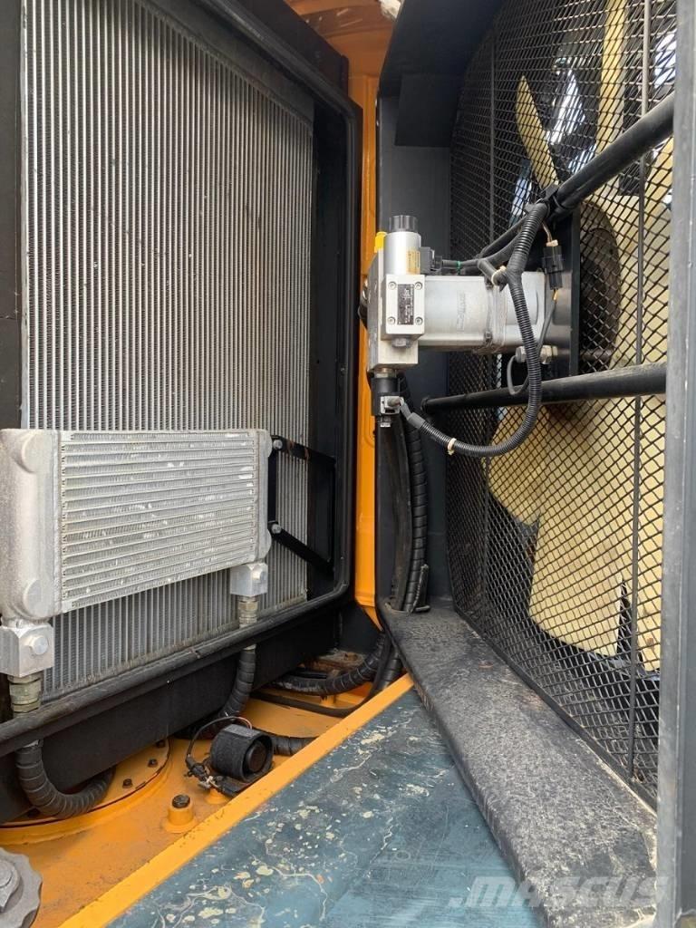 Hyundai HL 770-9 Pale gommate
