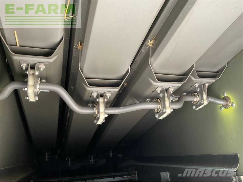 CLAAS AVERO 240 Mietitrebbiatrici