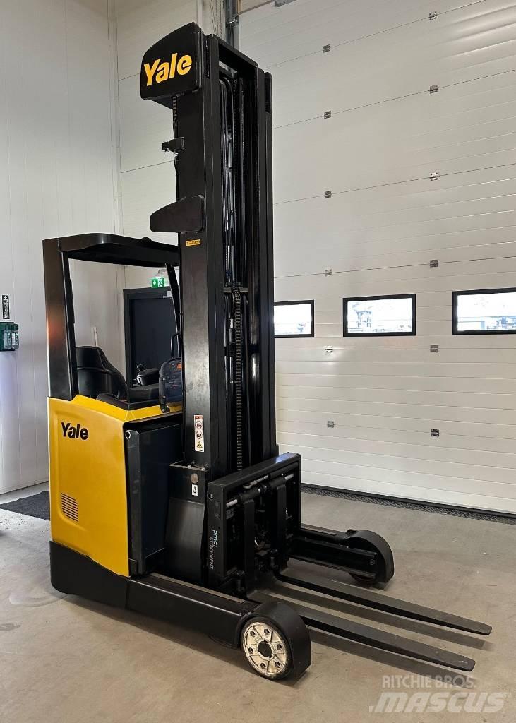 Yale MR 16 Carrello retrattile