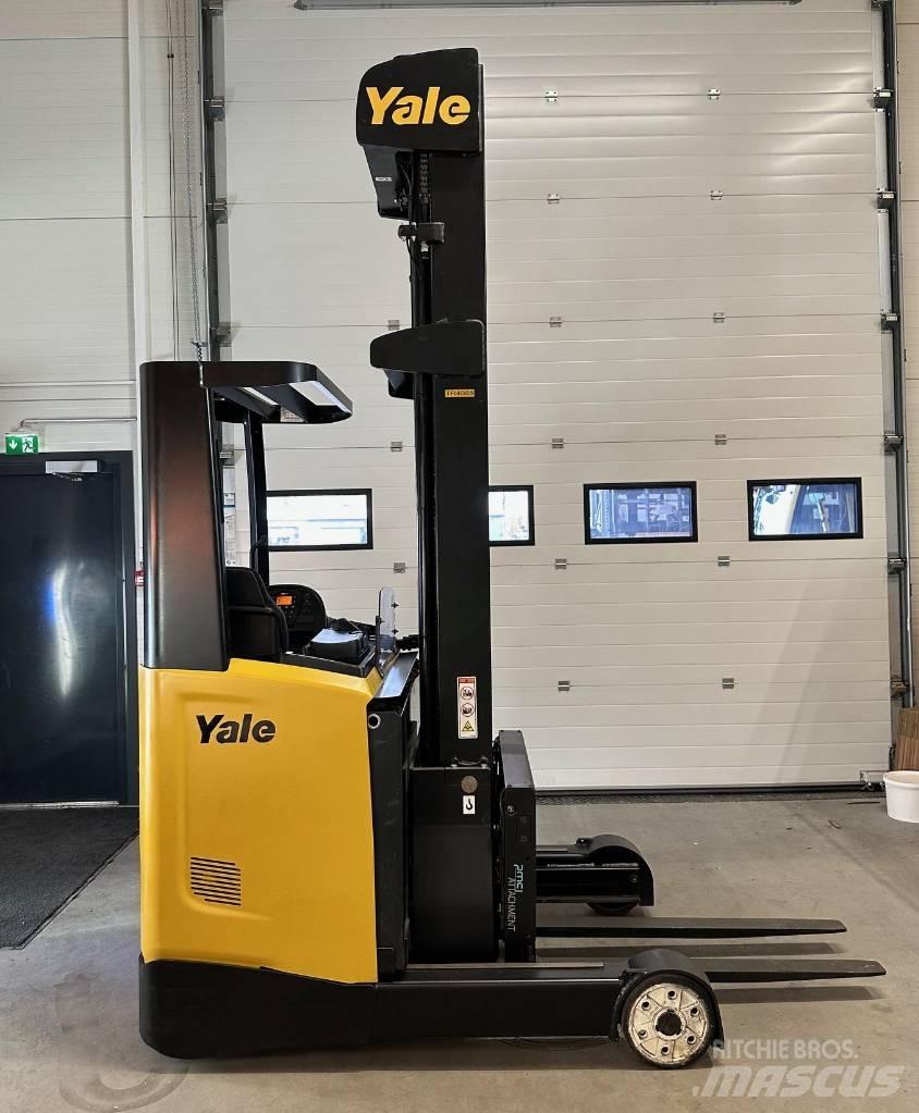 Yale MR 16 Carrello retrattile