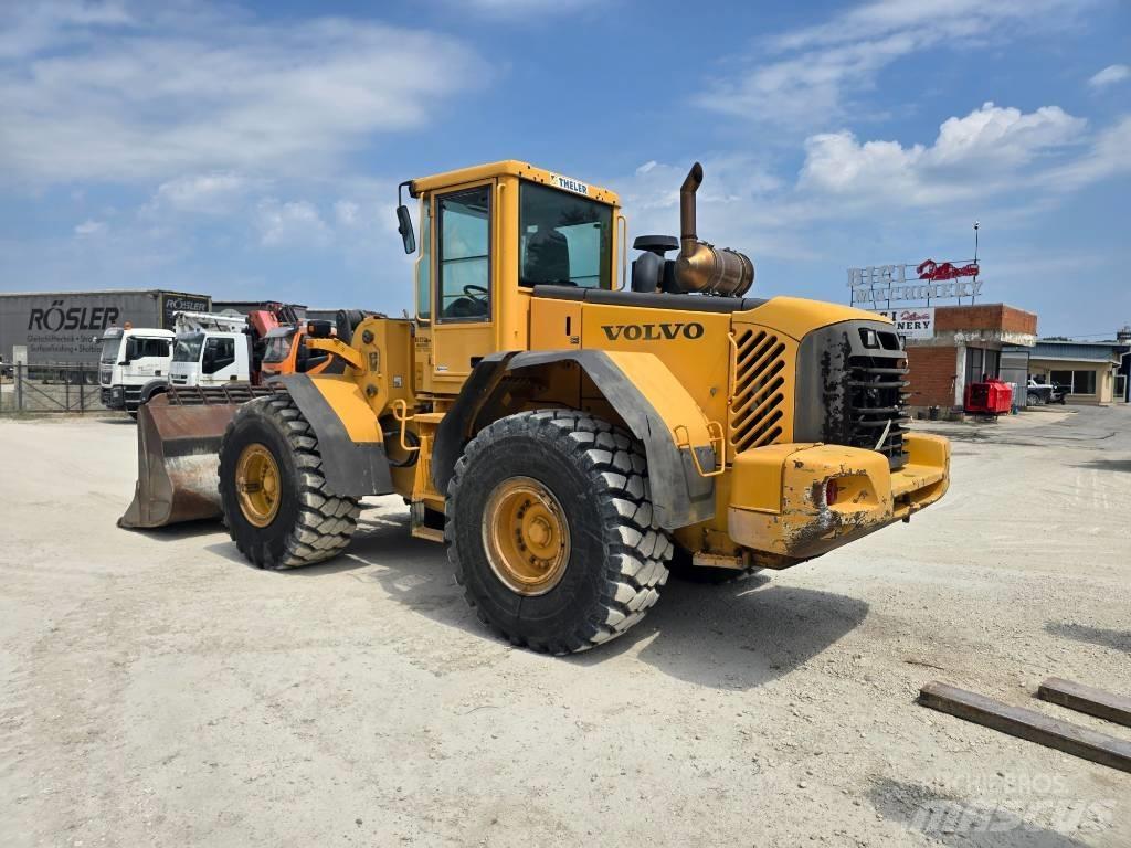 Volvo L 120 E Pale gommate
