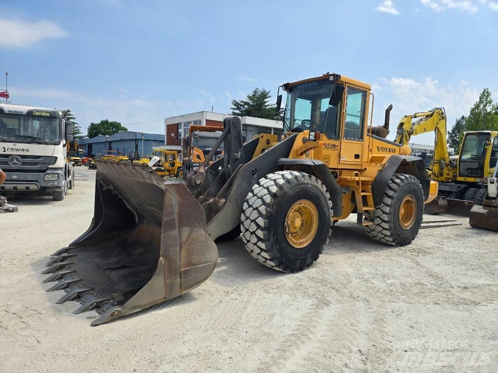 Volvo L 120 E Pale gommate